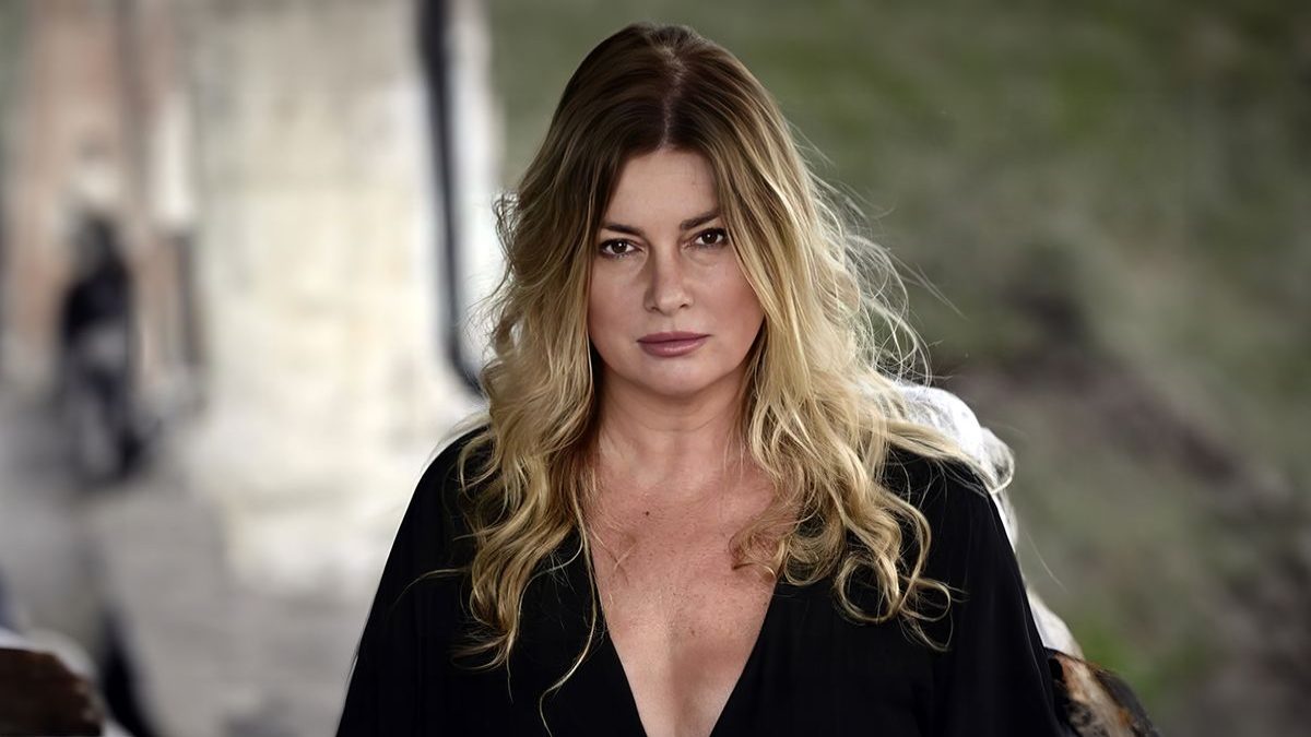 Chi è Giada Desideri, attrice storica di Un Posto al Sole: biografia, carriera e vita privata