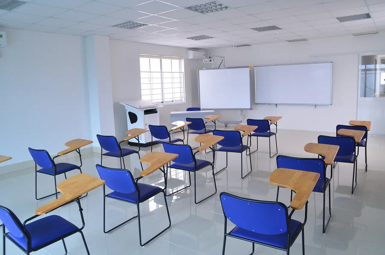 Vacanze scolastiche 2024 2025: il calendario completo, le date per ogni Regione