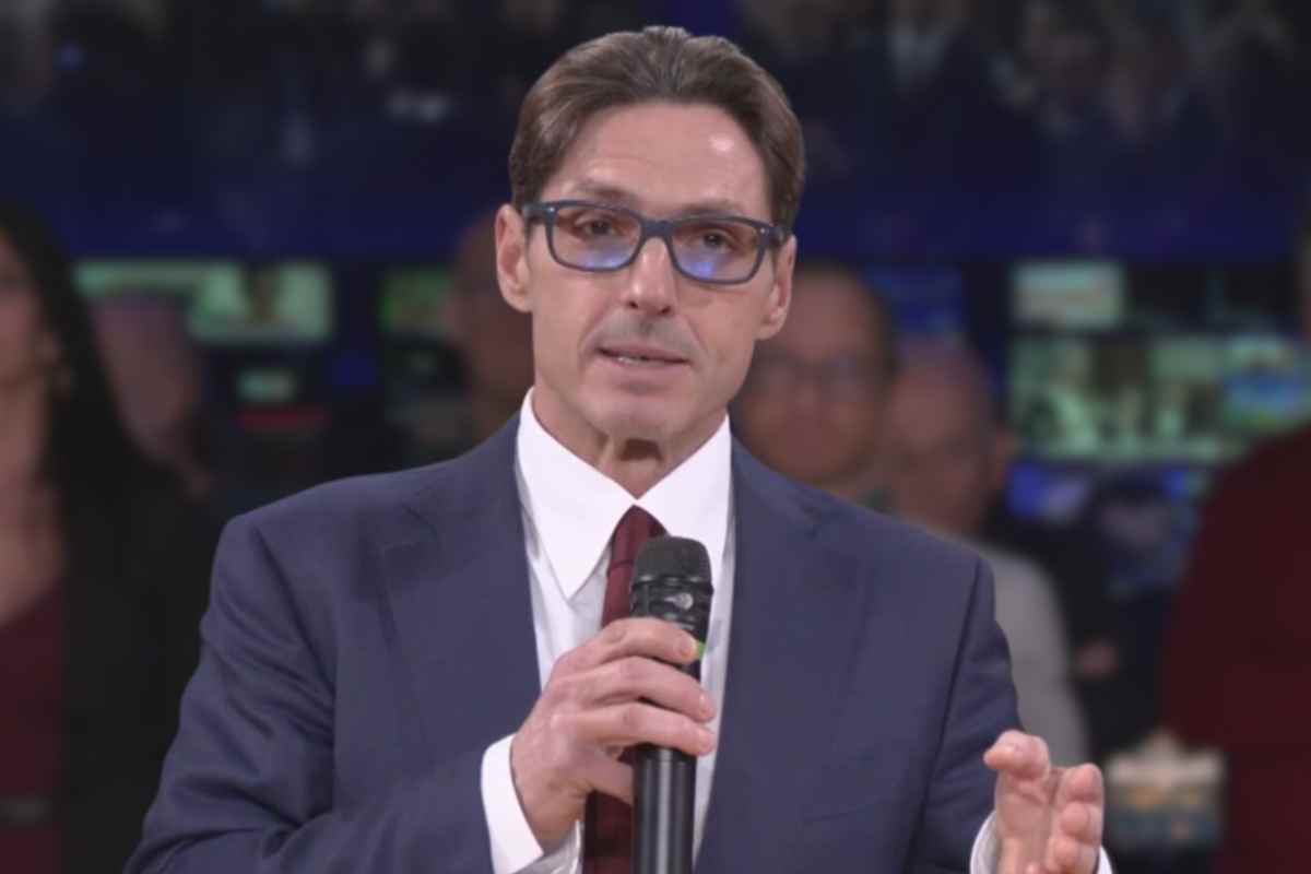 cambio palinsesti mediaset torna programma